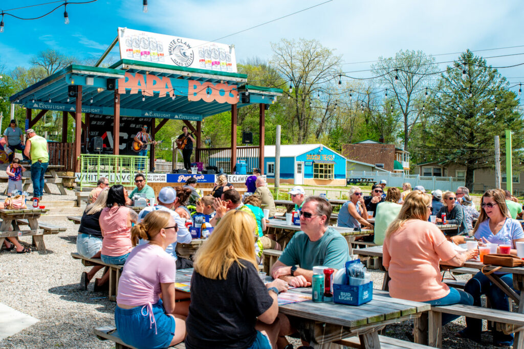 Music stage and outdoor eating at Buckeye Lake